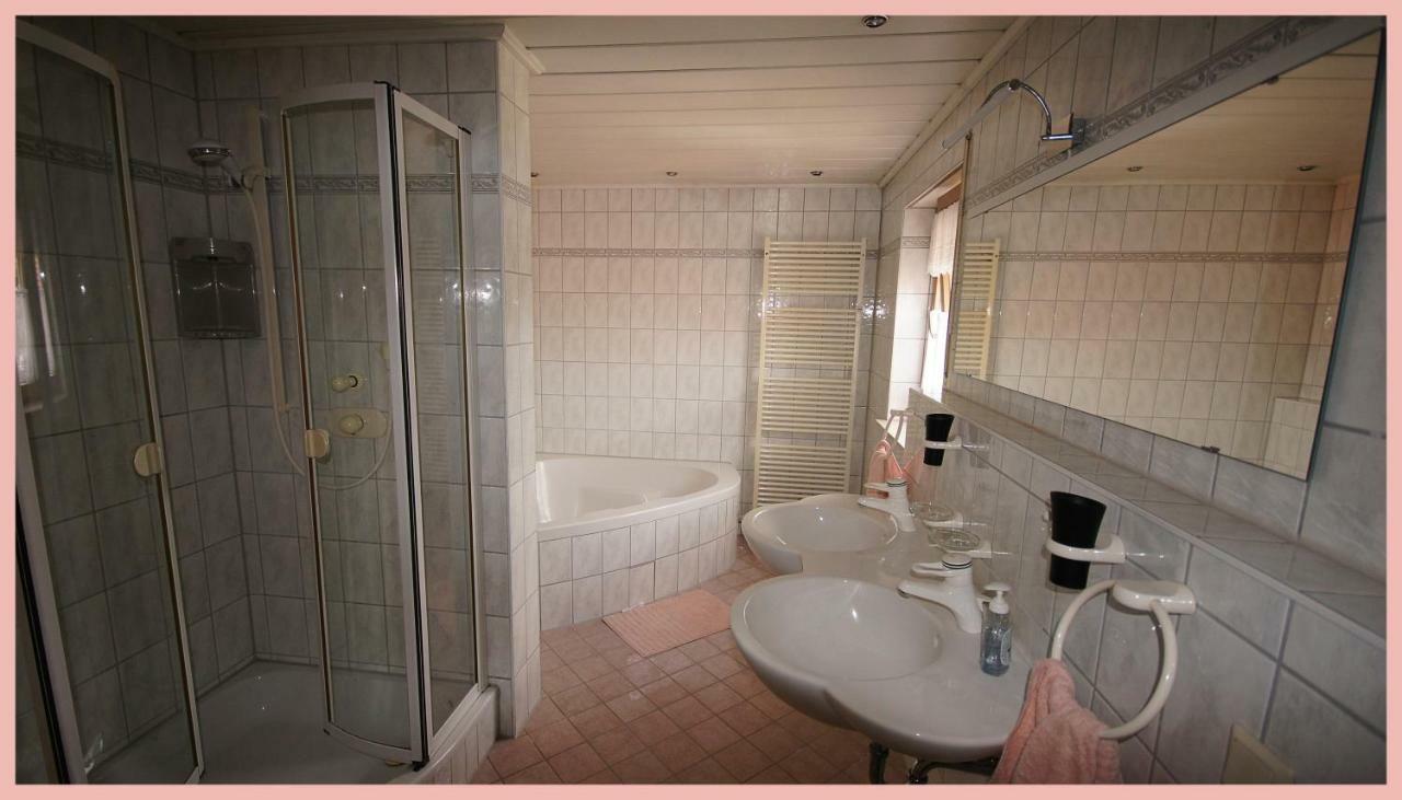 Double Two Lodge Kappel-Grafenhausen Buitenkant foto