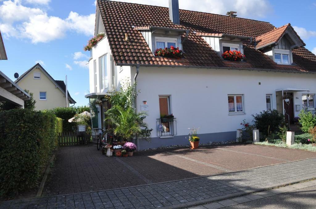 Double Two Lodge Kappel-Grafenhausen Buitenkant foto